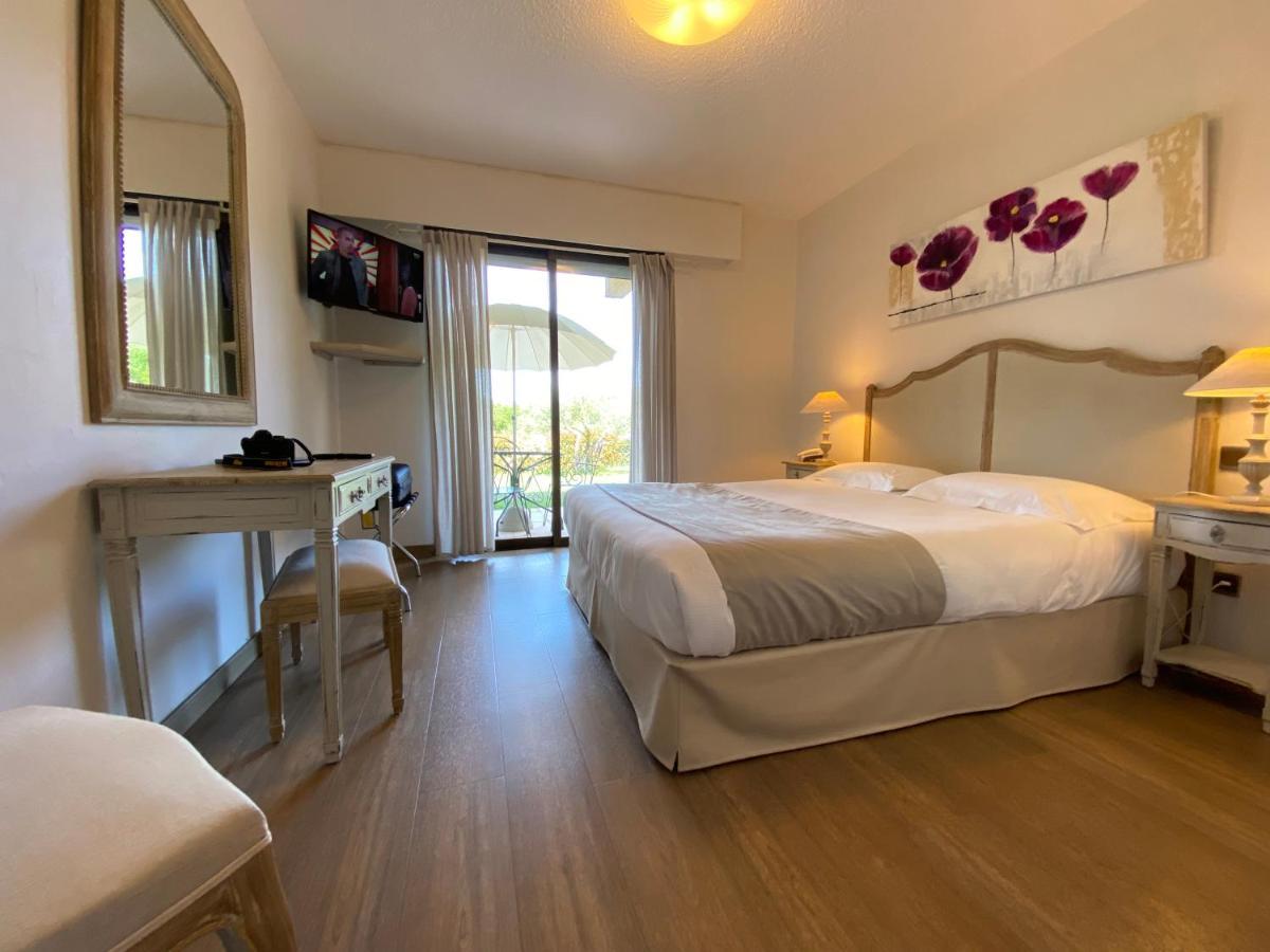 Le Colombier 3*